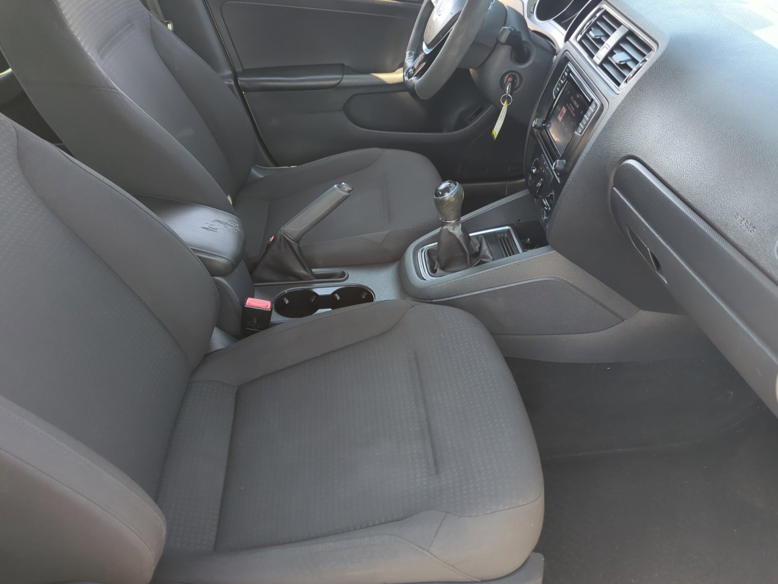 Used 2016 Volkswagen Jetta S image 18