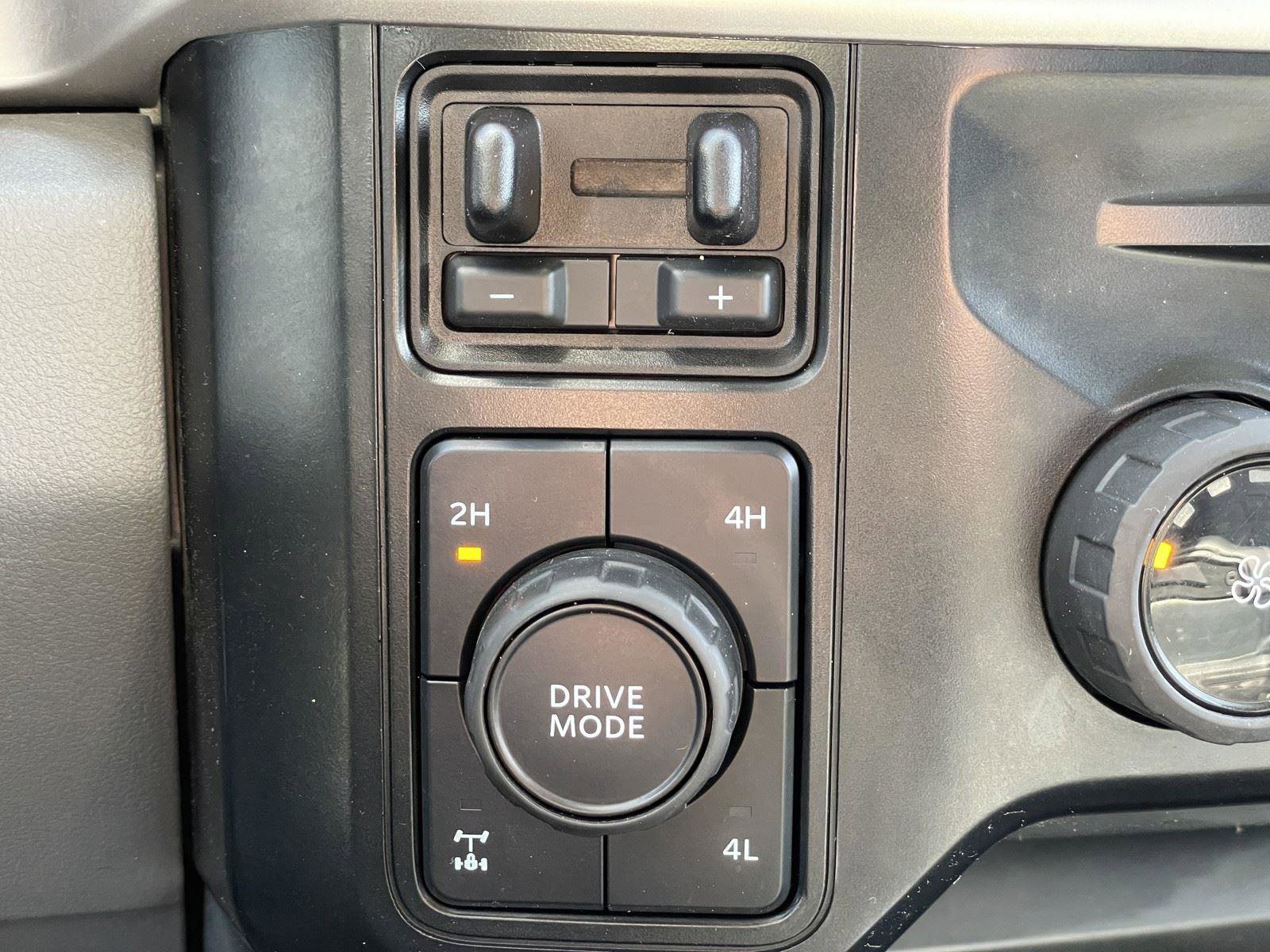 Used 2024 Ford F250 XLT w/ FX4 Off-Road Package image 25