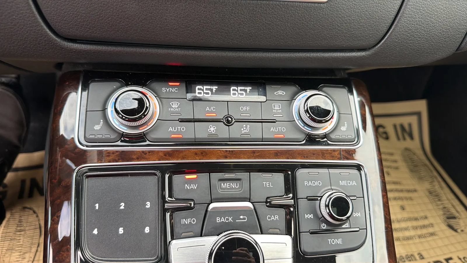 Used 2013 Audi A8 3.0T w/ Convenience Pkg AWD/4WD image 26