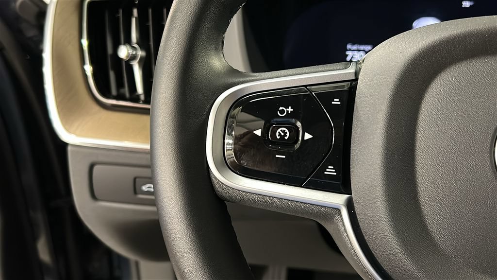 Certified 2026 Volvo XC60 B5 Plus AWD/4WD image 13