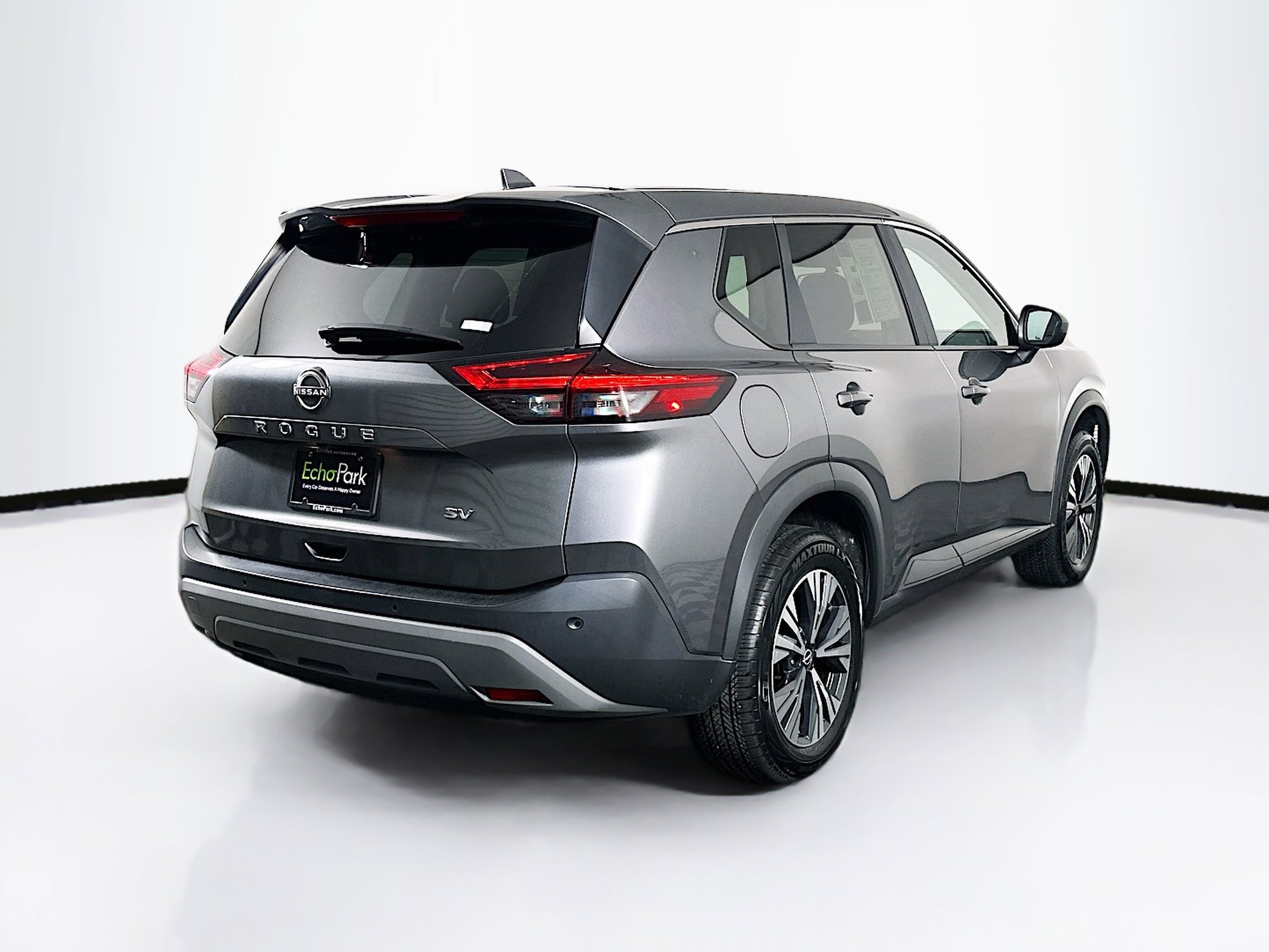 Used 2023 Nissan Rogue SV image 9