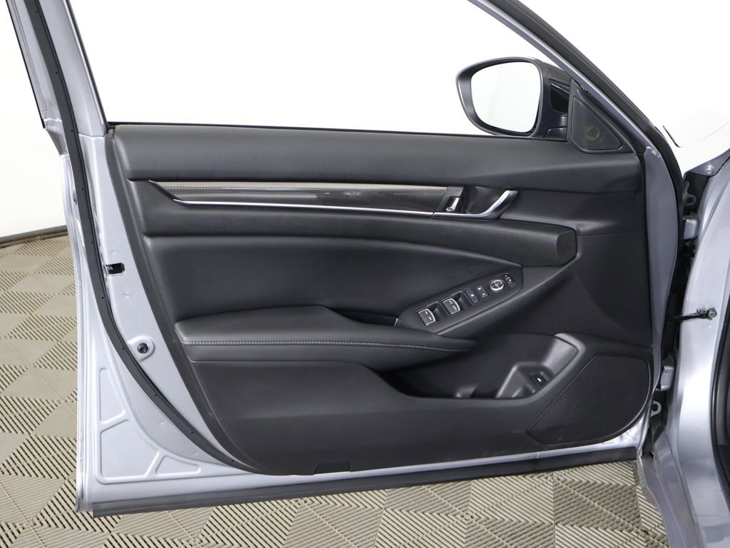 Used 2022 Honda Accord Sport image 19