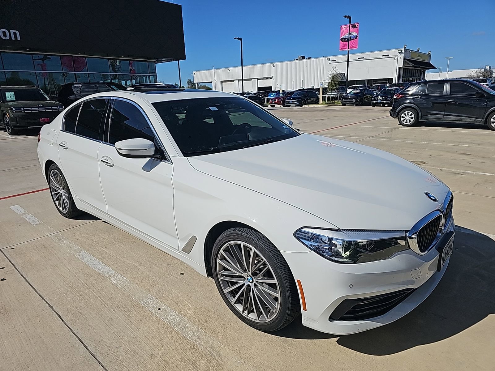 Used 2018 BMW 530i xDrive image 3
