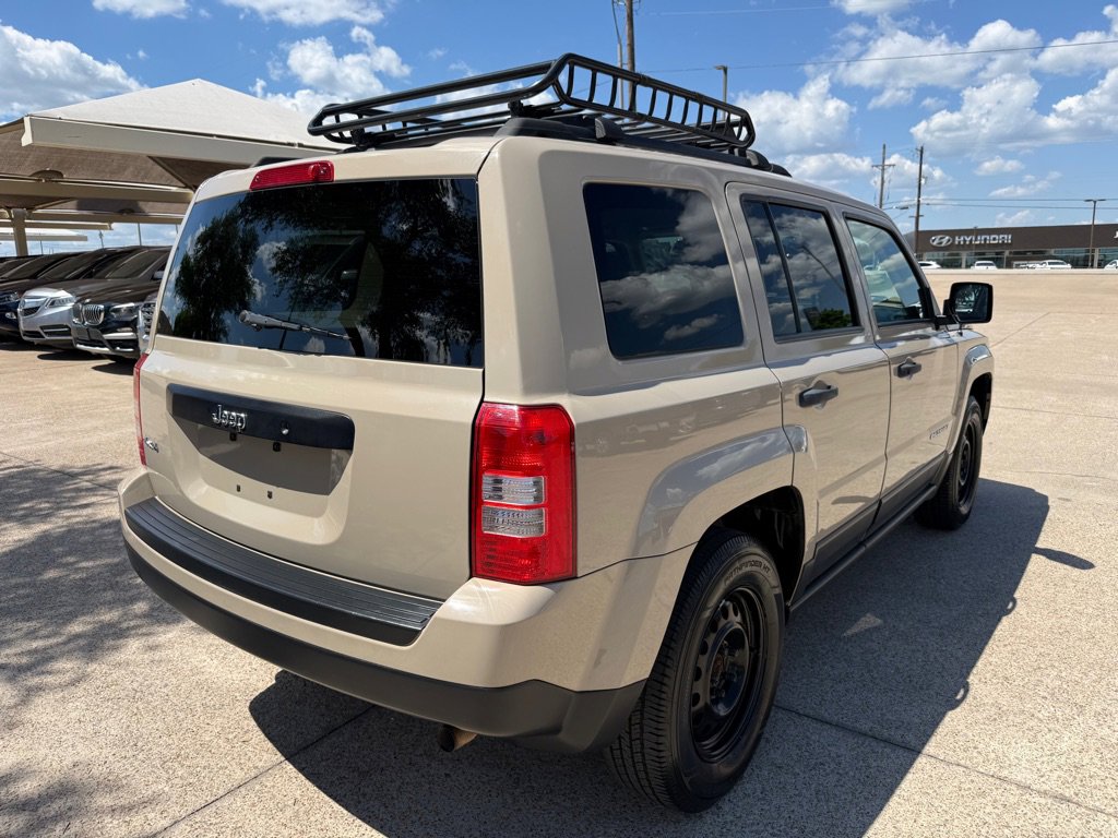 Used 2017 Jeep Patriot Sport AWD/4WD image 7