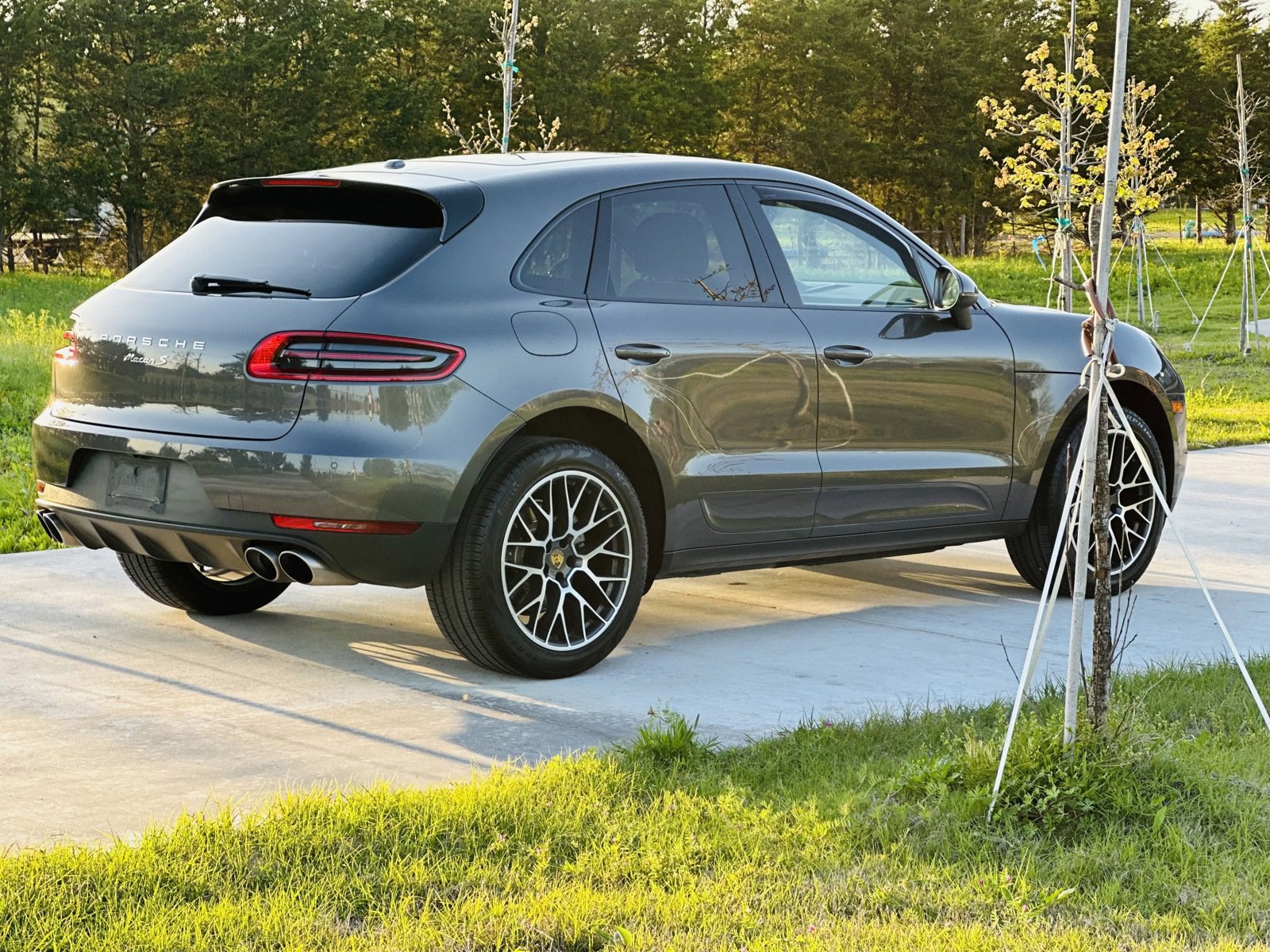 Used 2018 Porsche Macan S image 3
