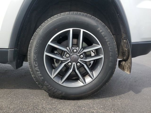 Used 2022 Jeep Grand Cherokee Limited w/ Tech Group AWD/4WD image 9