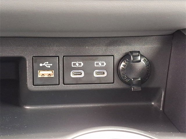 Certified 2023 Toyota Highlander LE image 26