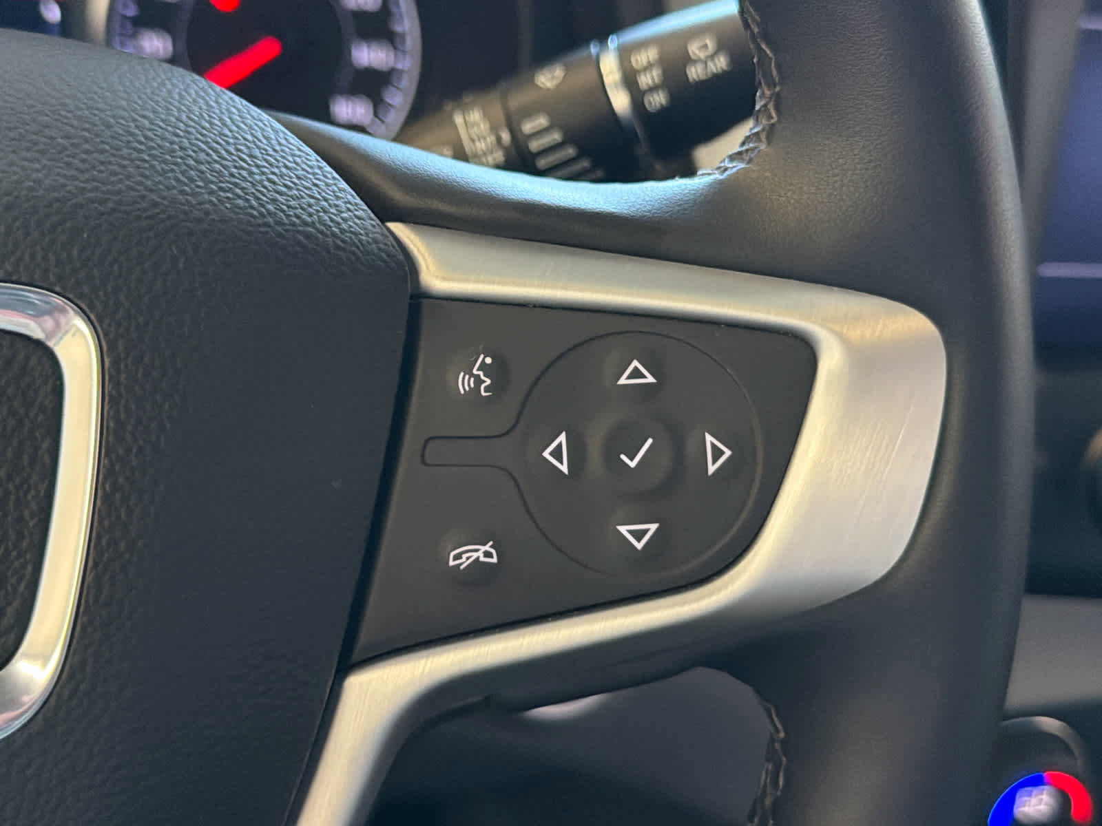 Used 2023 GMC Terrain SLT w/ LPO, 'HIT The Road' Package image 37