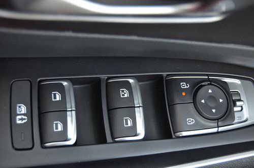 New 2026 Kia Sorento S w/ S Panoramic Sunroof Package image 26