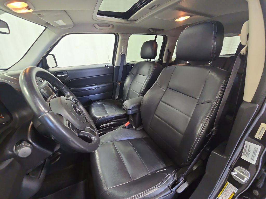Used 2014 Jeep Patriot High Altitude FWD image 27
