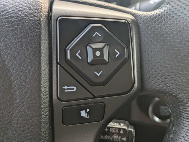 Used 2021 Toyota Tacoma TRD Sport AWD/4WD image 25
