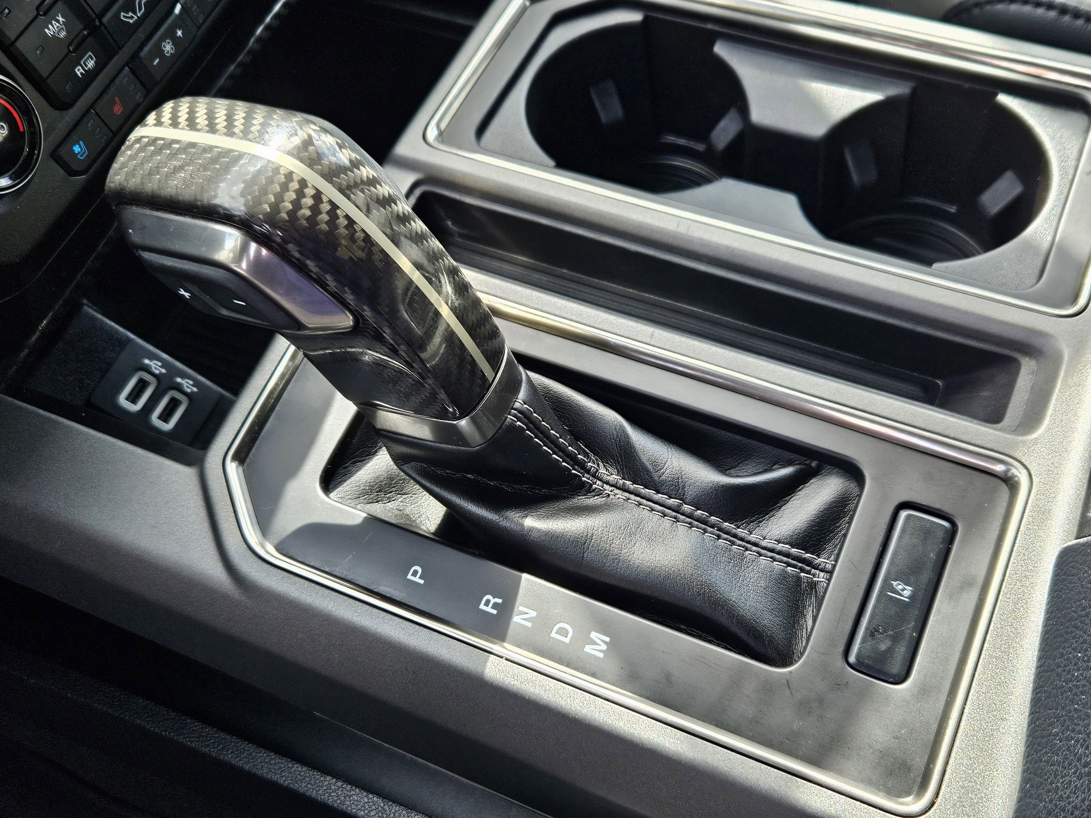 Used 2020 Ford F150 Raptor w/ Equipment Group 802A Luxury image 17