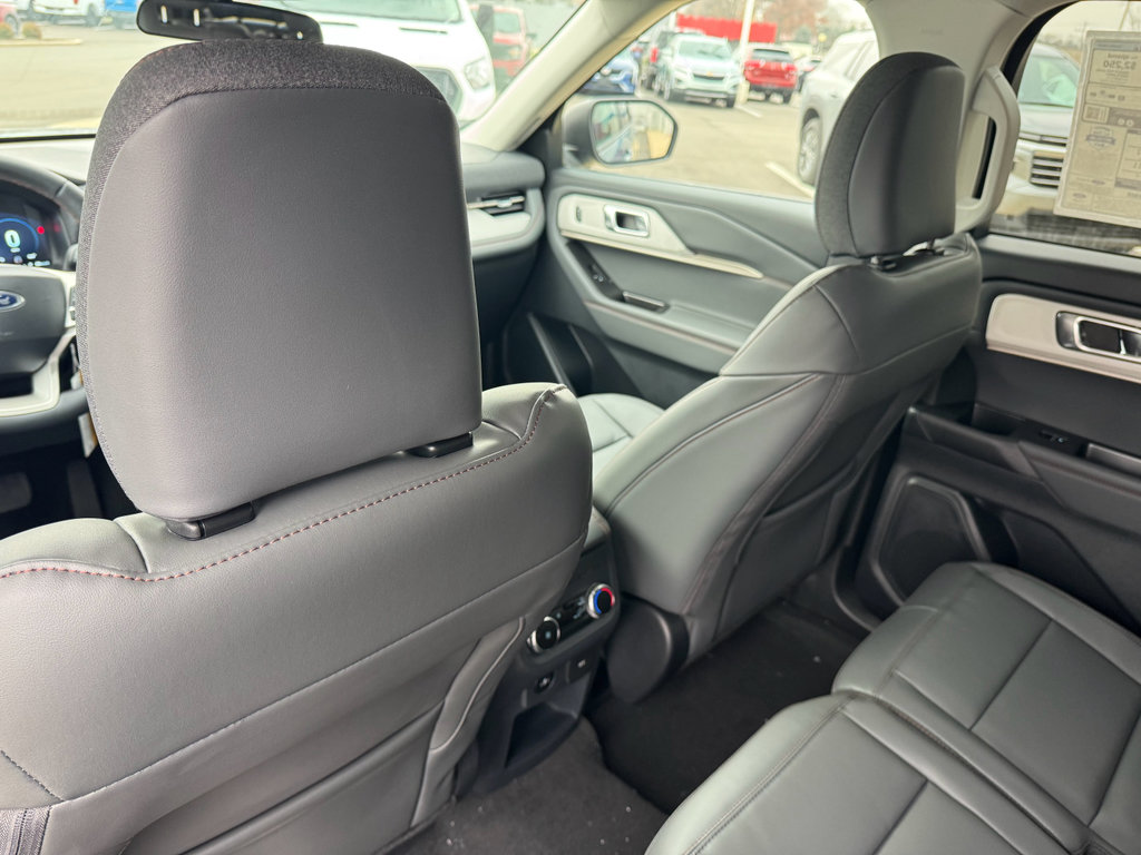 New 2026 Ford Explorer Active w/ Active Comfort Package image 23