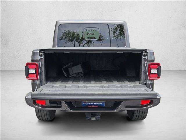 Used 2021 Jeep Gladiator Overland AWD/4WD image 6