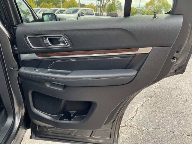 Certified 2019 Ford Explorer Limited w/ Class III Trailer Tow Package FWD image 30