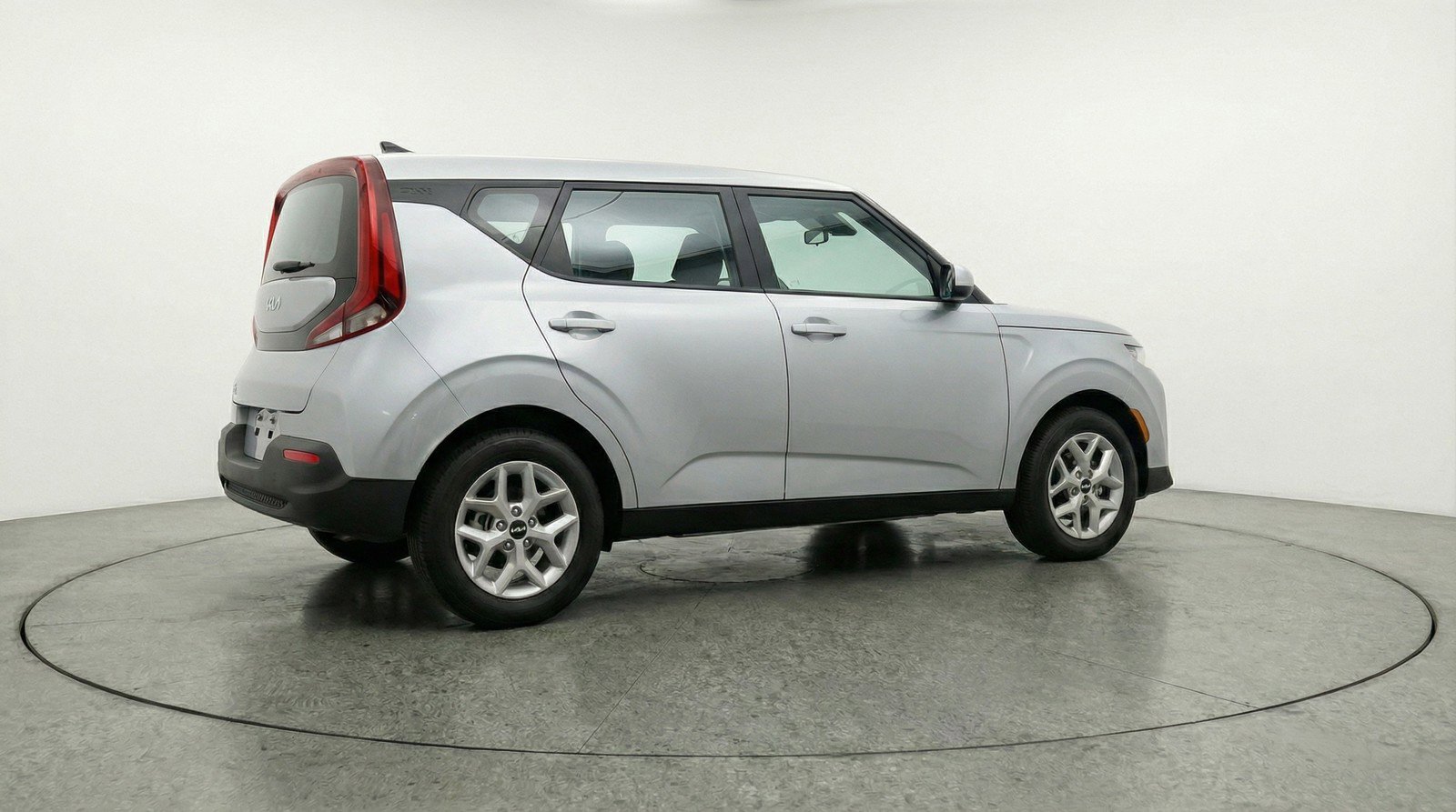 Used 2025 Kia Soul LX w/ LX Technology Package FWD image 9