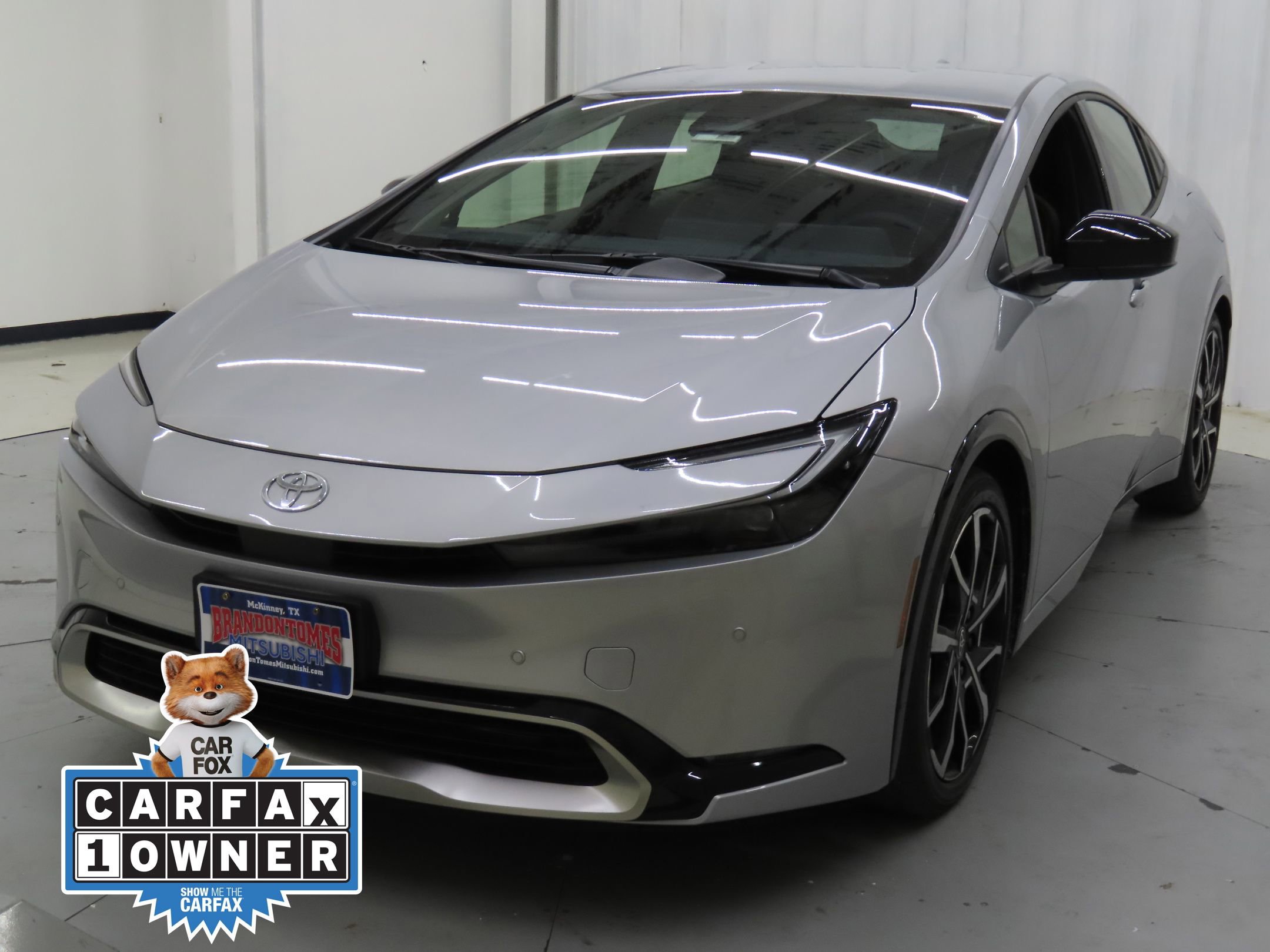 Used 2025 Toyota Prius Plug-In Hybrid image 7