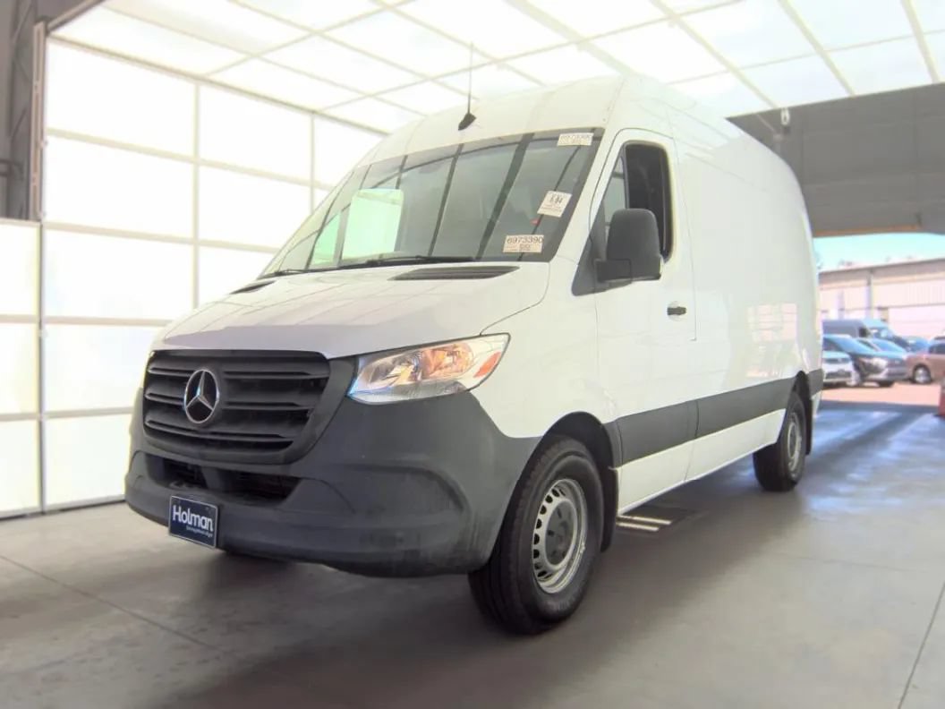 Used 2021 Mercedes-Benz Sprinter 2500 w/ Driver Convenience Package image 1