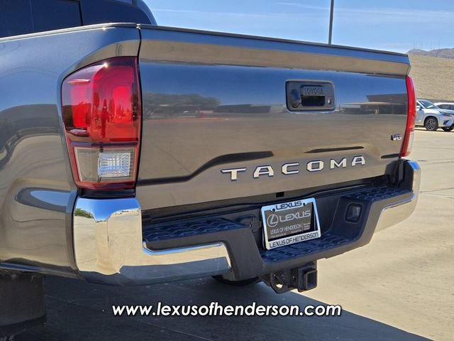 Used 2021 Toyota Tacoma SR5 RWD image 5