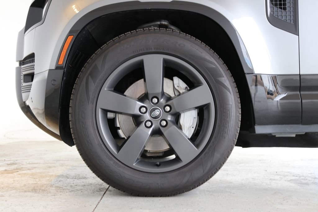 Used 2023 Land Rover Defender 110 X-Dynamic SE image 40