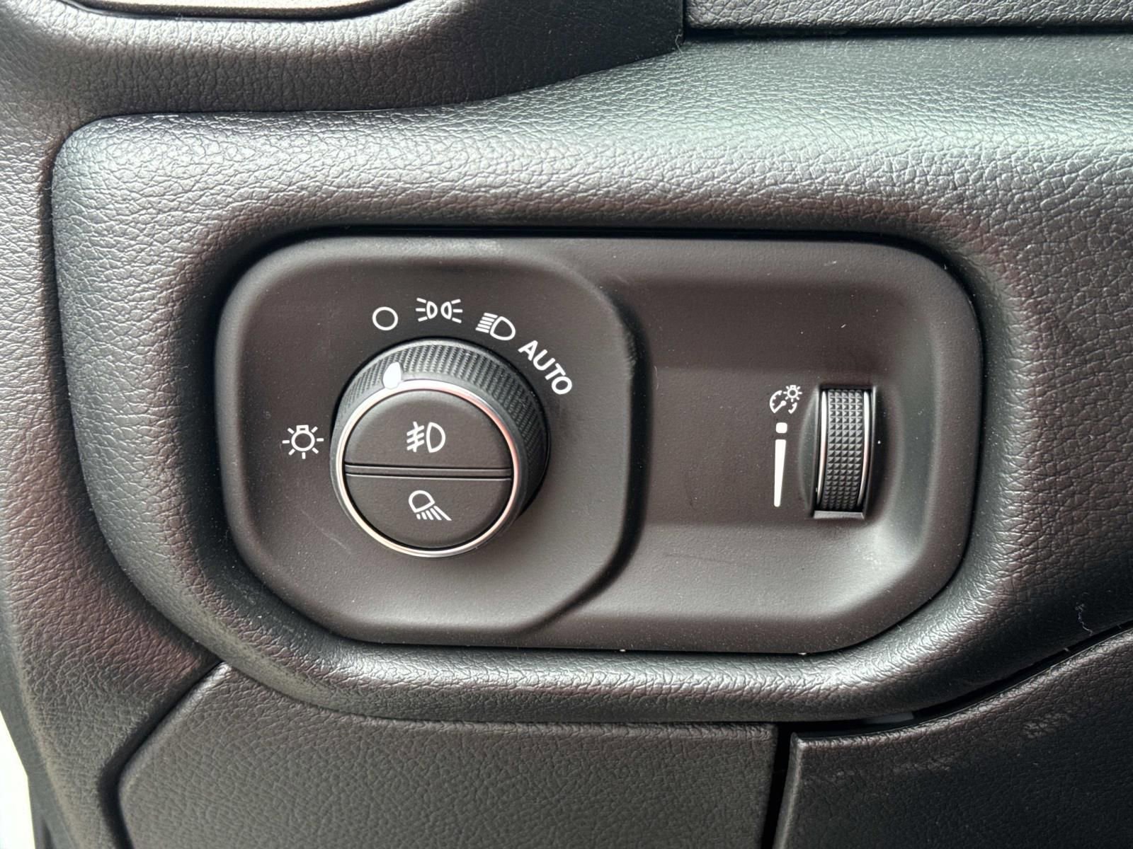 New 2026 RAM 2500 Tradesman AWD/4WD image 19