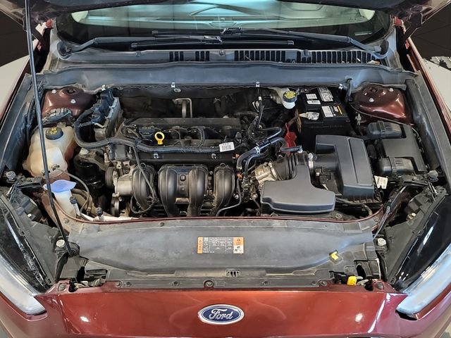 Used 2015 Ford Fusion SE FWD image 31