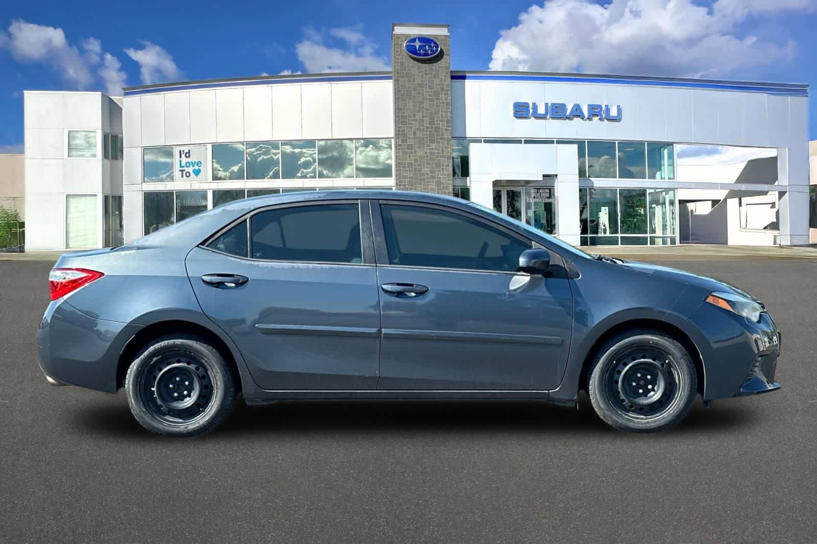 Used 2016 Toyota Corolla LE FWD image 6