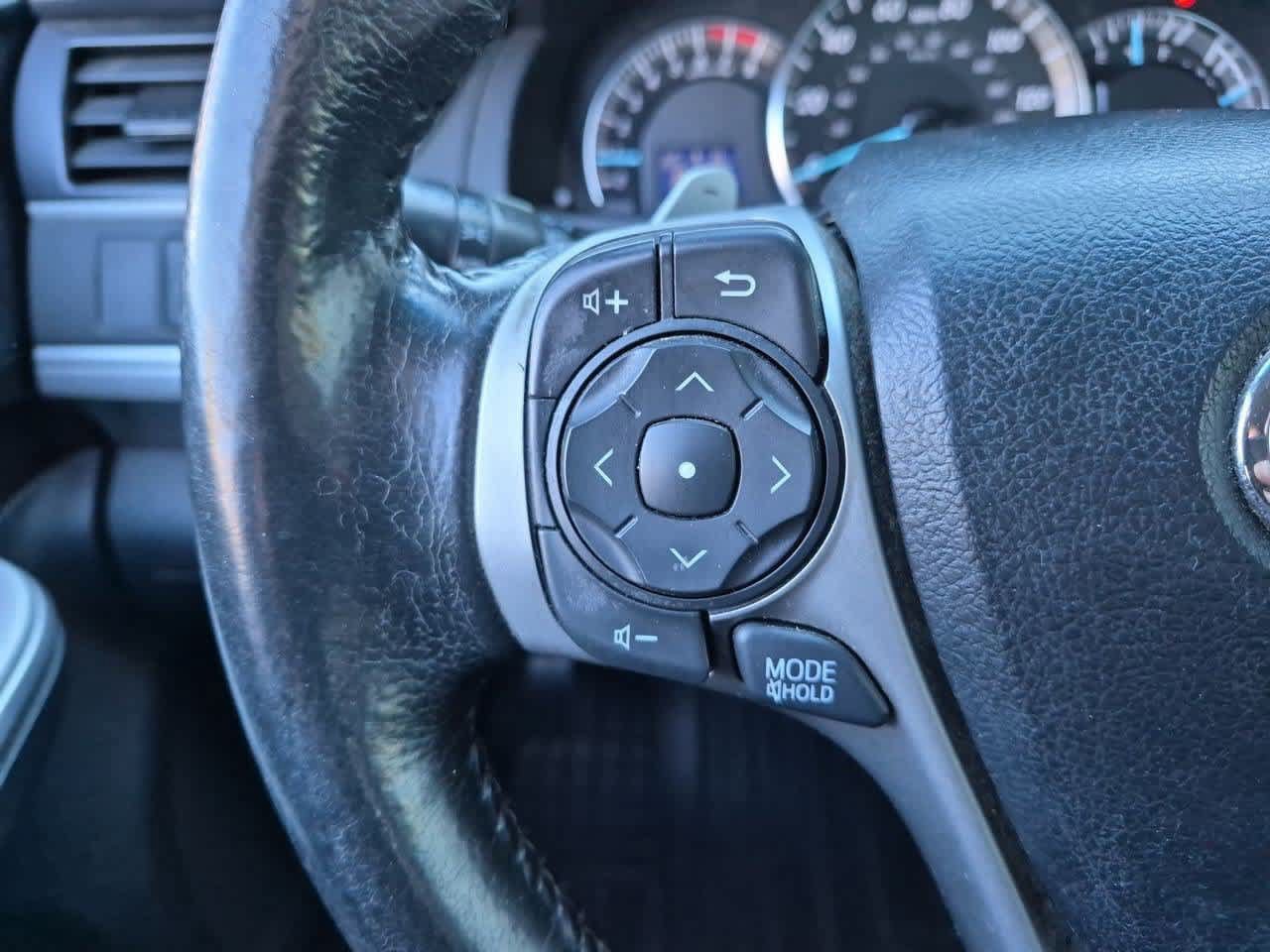 Used 2013 Toyota Camry SE FWD image 23