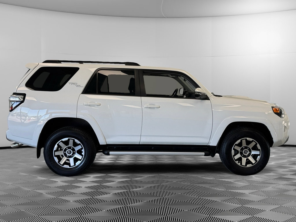 Used 2023 Toyota 4Runner TRD Off-Road Premium w/ Off Road Premium Plus Package AWD/4WD image 9