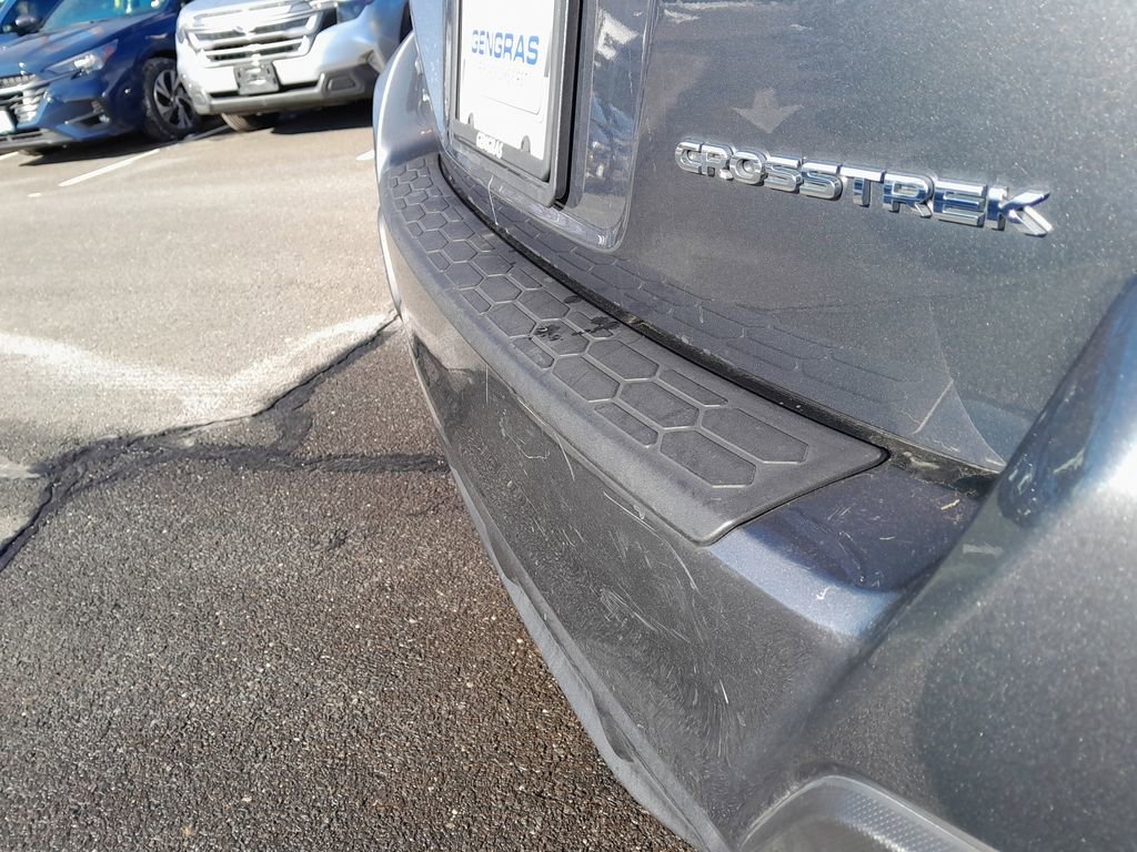 Used 2022 Subaru Crosstrek 2.0i Premium w/ Moonroof Package image 38