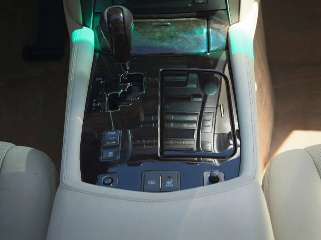 Used 2007 Lexus LS 460 RWD image 23