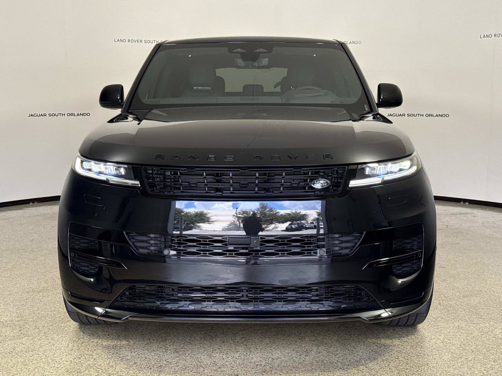 New 2027 Land Rover Range Rover Sport Dynamic SE AWD/4WD image 8
