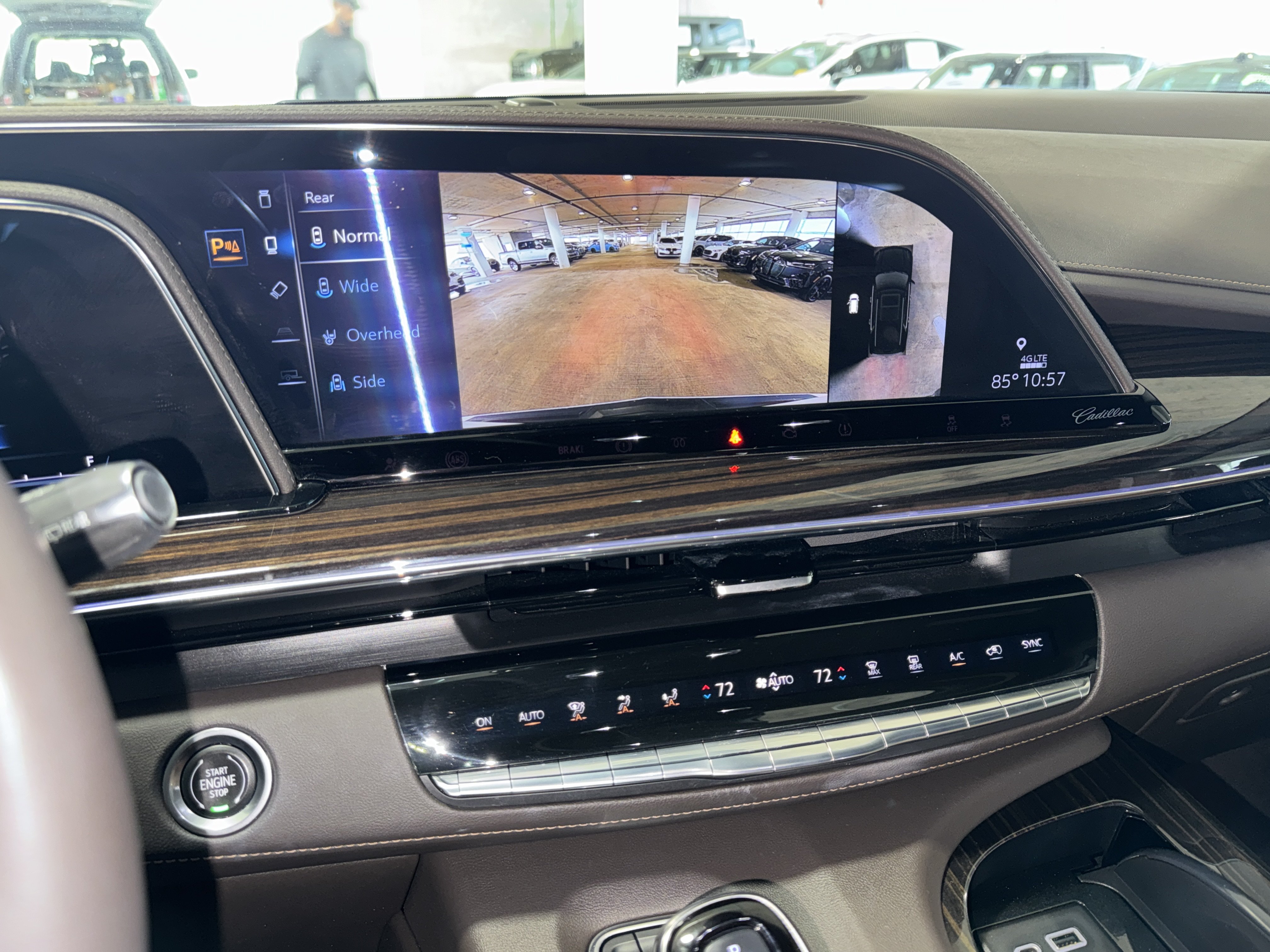 Used 2023 Cadillac Escalade Premium Luxury w/ LPO, Illumination Package AWD/4WD image 27