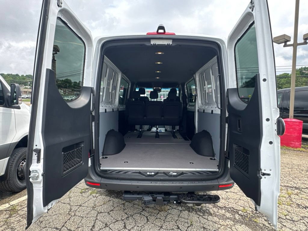 New 2026 Mercedes-Benz Sprinter 2500 image 9