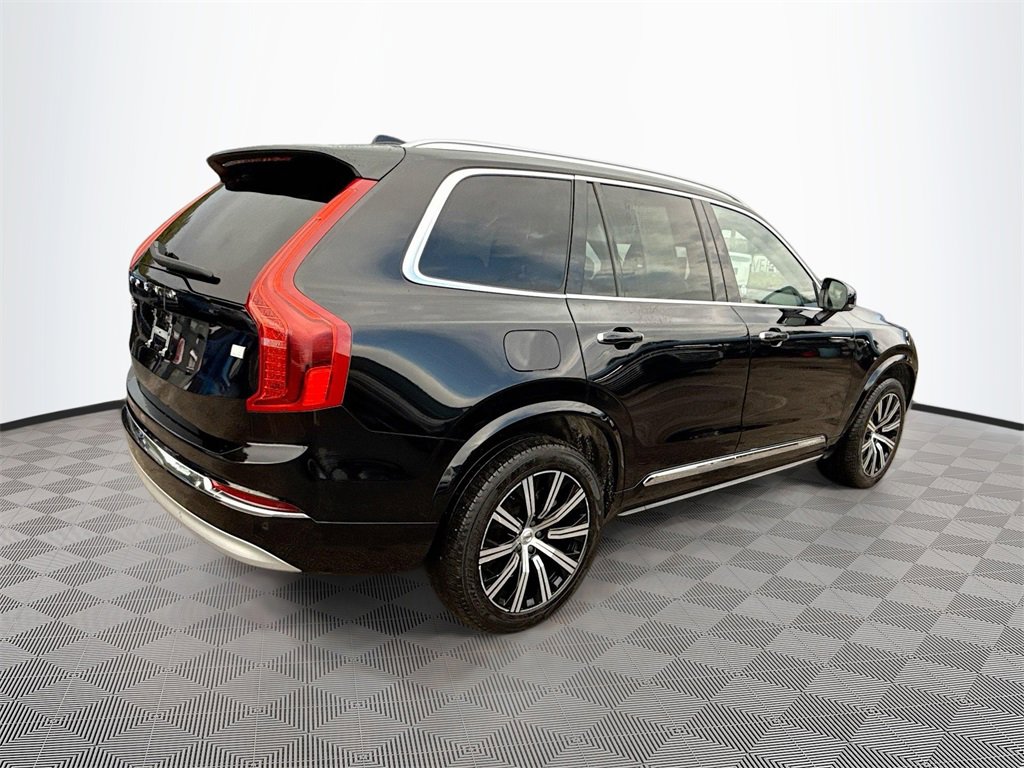 Used 2022 Volvo XC90 T8 Inscription image 8