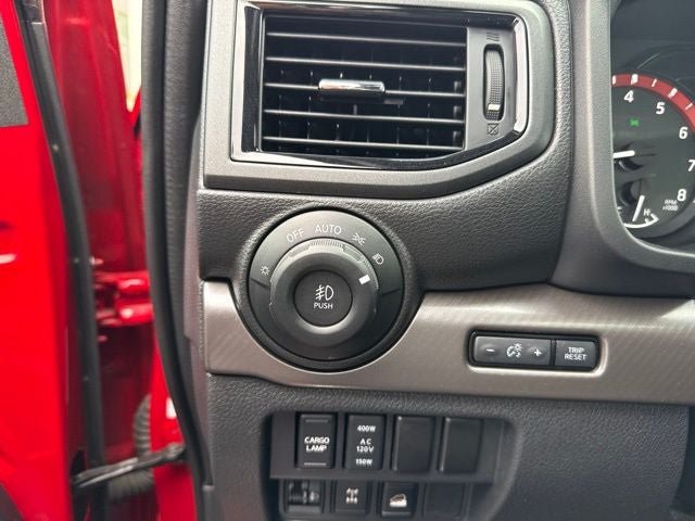 Used 2023 Nissan Titan PRO-4X w/ Pro-4x Convenience Package AWD/4WD image 28