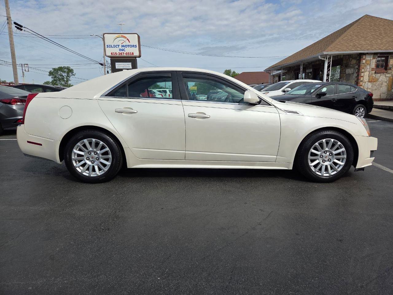 Used 2010 Cadillac CTS Luxury image 6