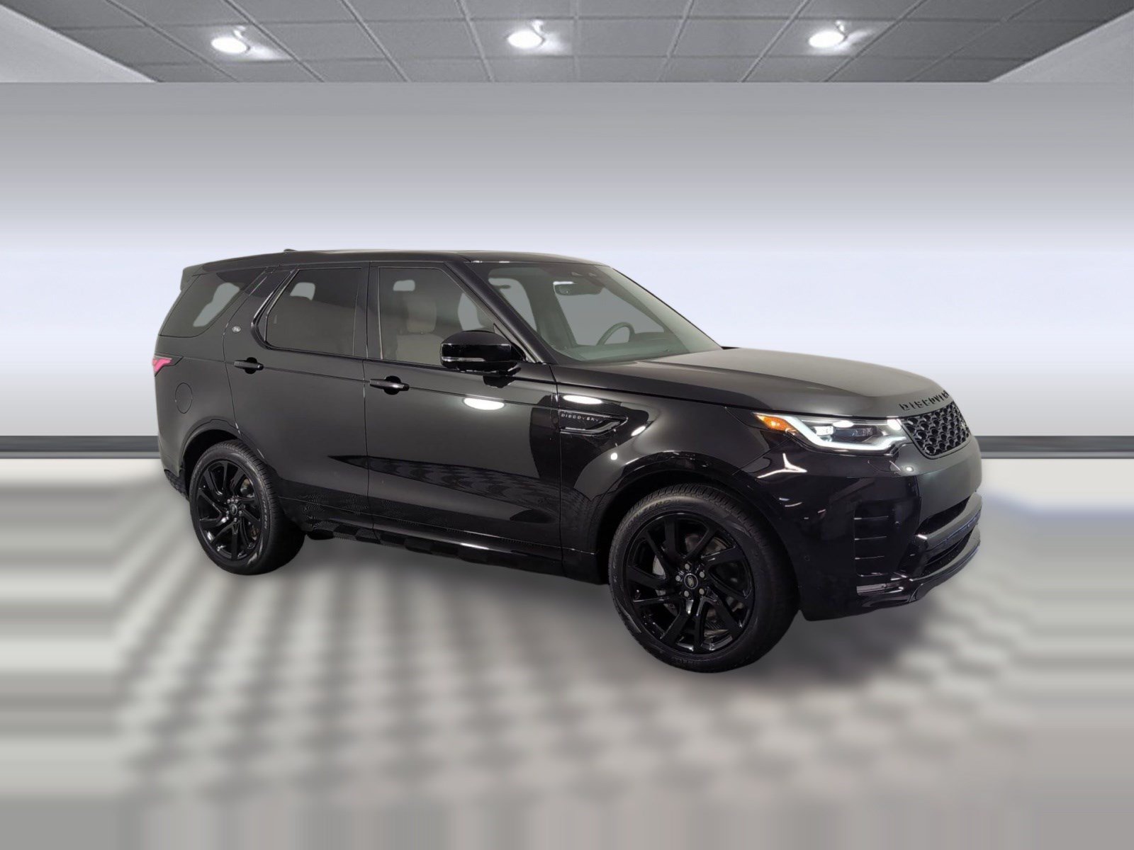 Certified 2025 Land Rover Discovery Dynamic SE AWD/4WD image 6