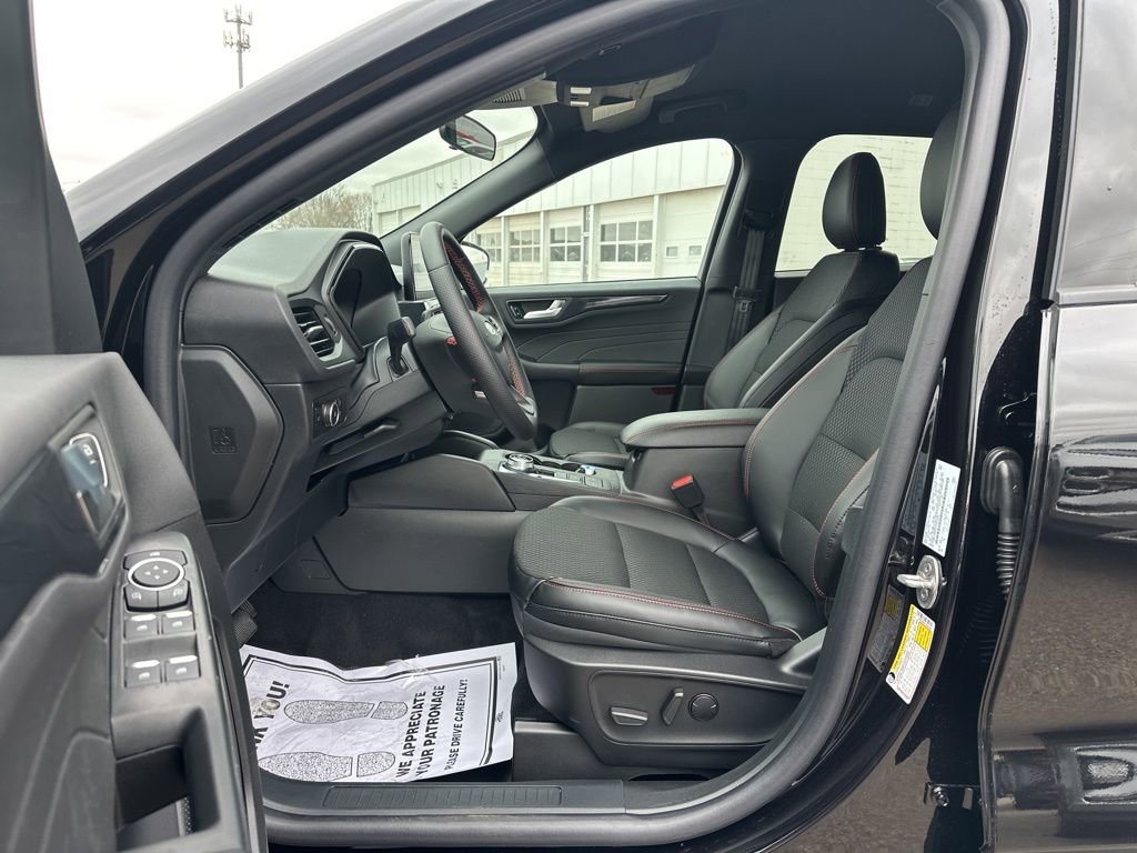 New 2026 Ford Escape ST-Line Select w/ Equipment Group 401A image 7