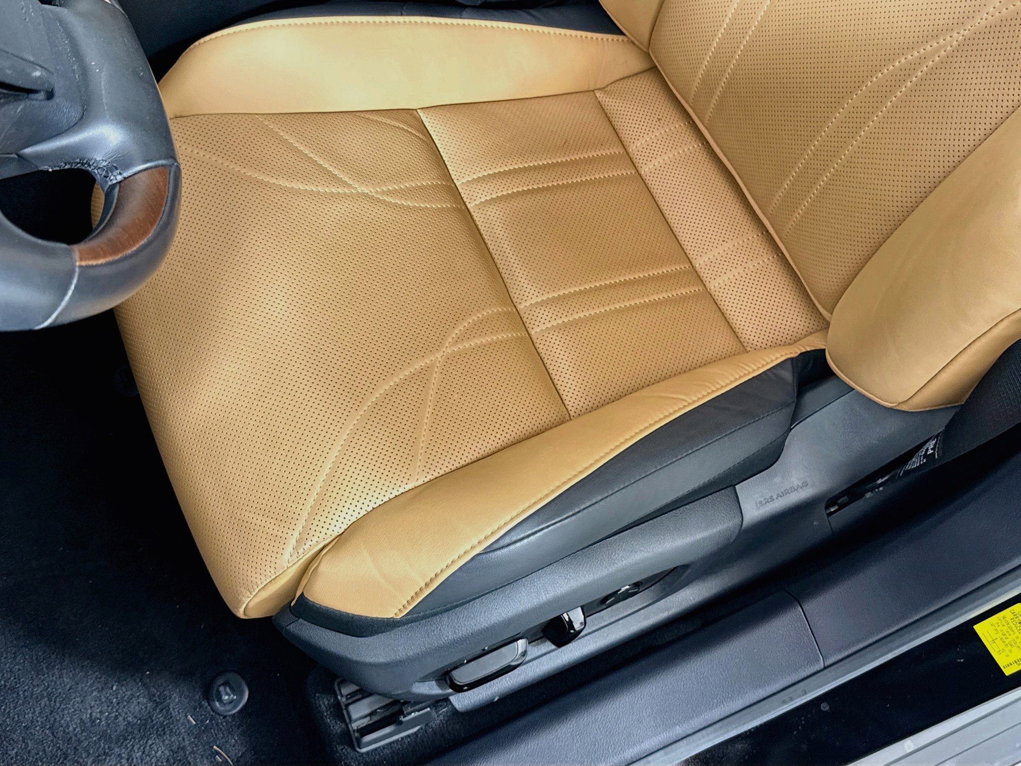 Used 2024 Lexus ES 300h w/ Accessory Package (Z2) FWD image 21