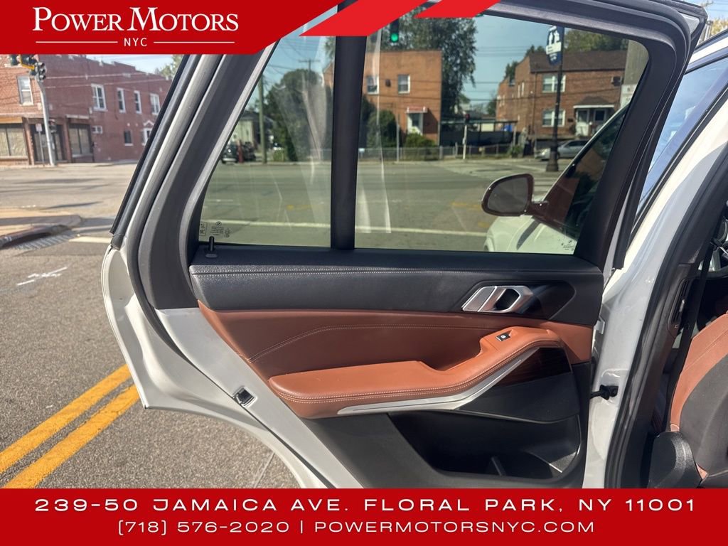 Used 2023 BMW X5 xDrive40i w/ M Sport Package image 25