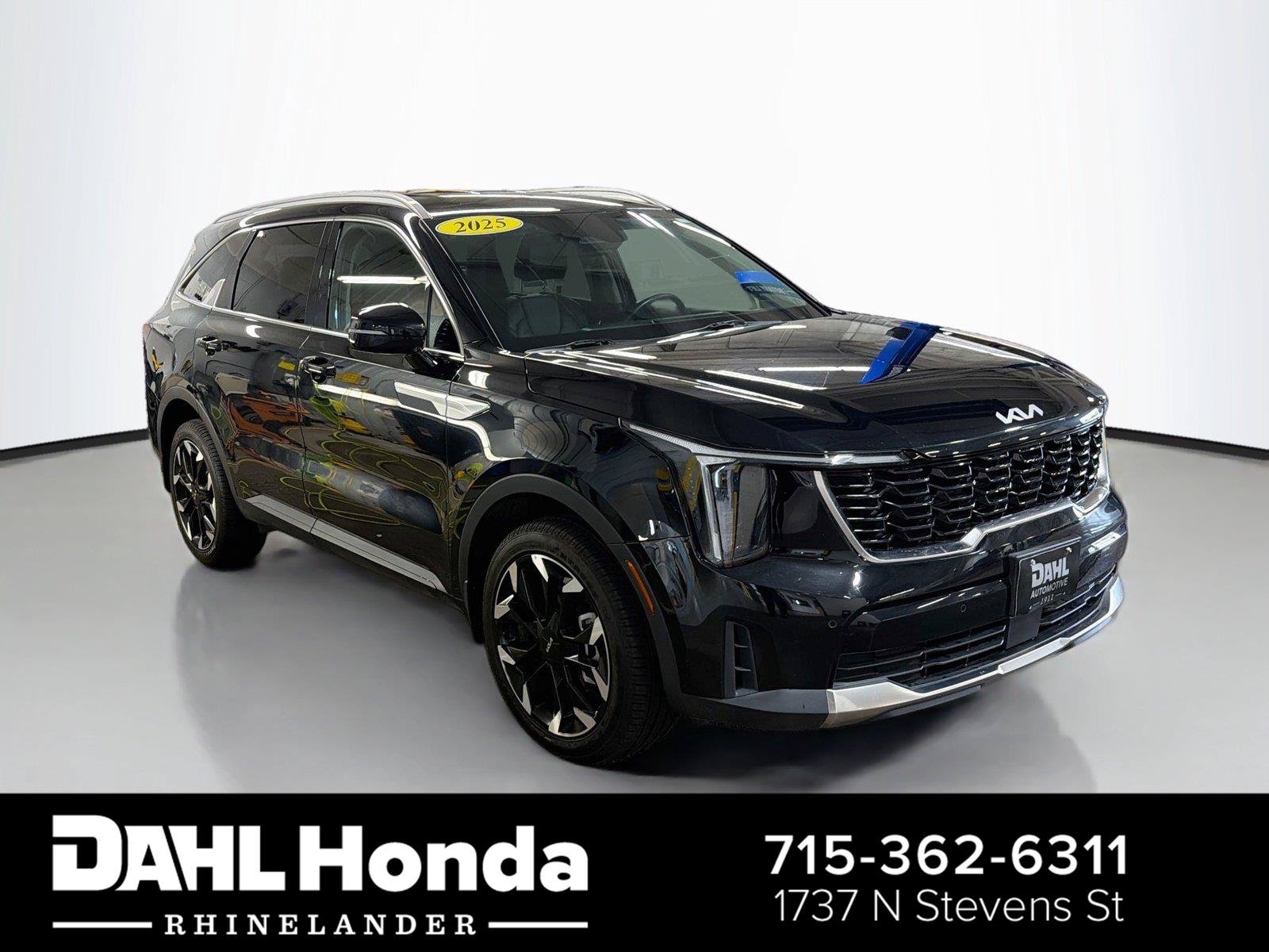 Used 2025 Kia Sorento EX AWD/4WD image 1
