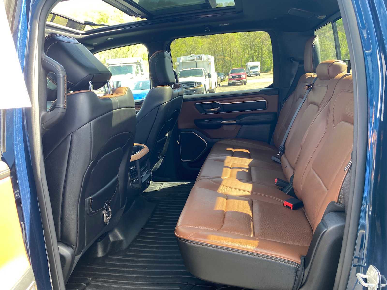 Used 2021 RAM 1500 Limited AWD/4WD image 11