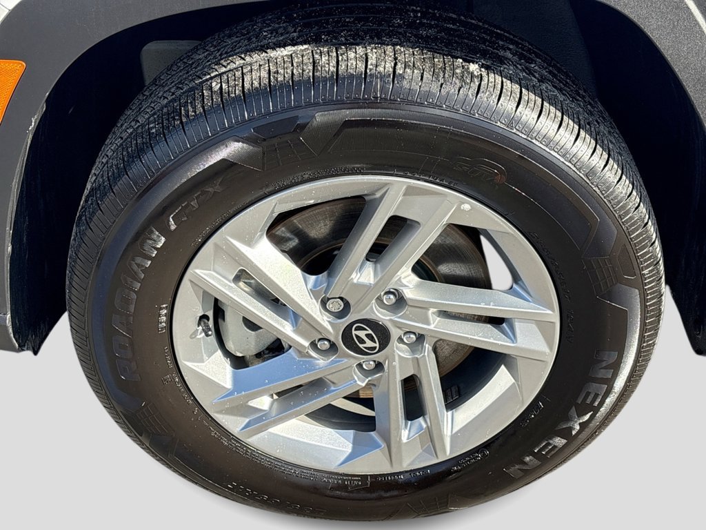 Certified 2025 Hyundai Tucson SE AWD/4WD image 11