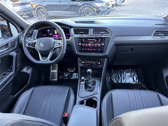 Certified 2022 Volkswagen Tiguan SE R-Line image 7