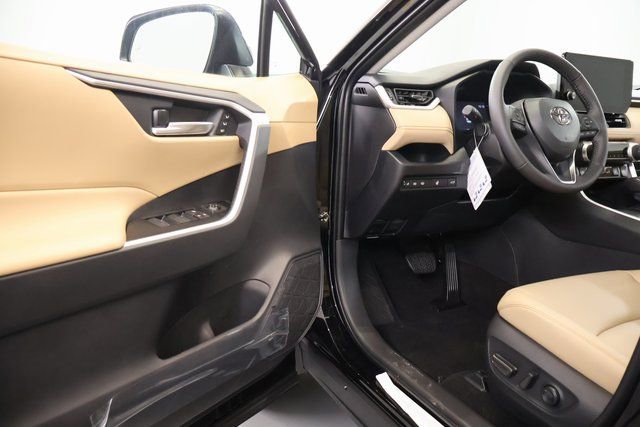 New 2025 Toyota RAV4 XLE Premium image 5