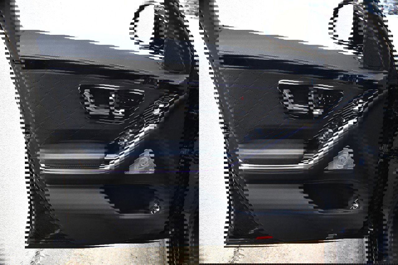 Used 2021 Mercedes-Benz S 580 4MATIC w/ AMG Line image 16