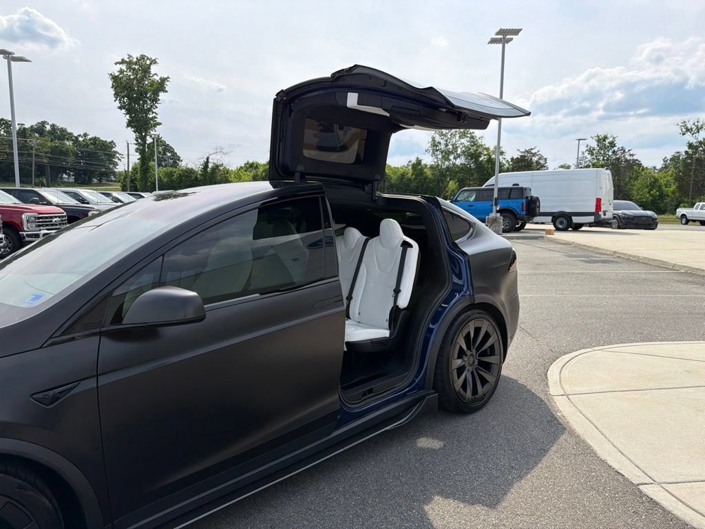 Used 2022 Tesla Model X AWD/4WD image 15
