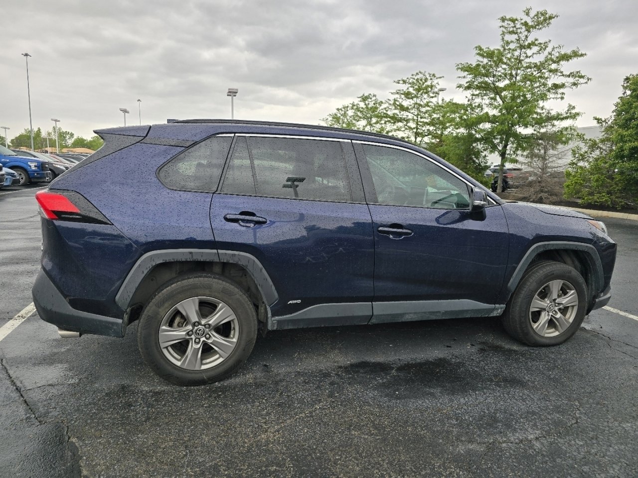 Used 2023 Toyota RAV4 XLE w/ Convenience Package AWD/4WD image 8