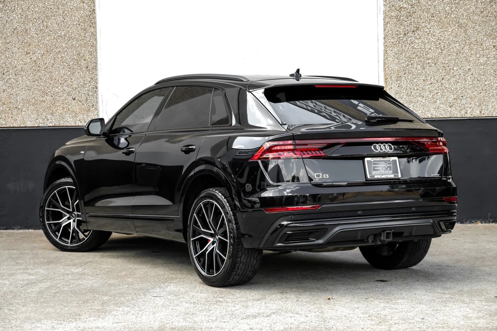 Used 2020 Audi Q8 Prestige w/ Prestige Package AWD/4WD image 10